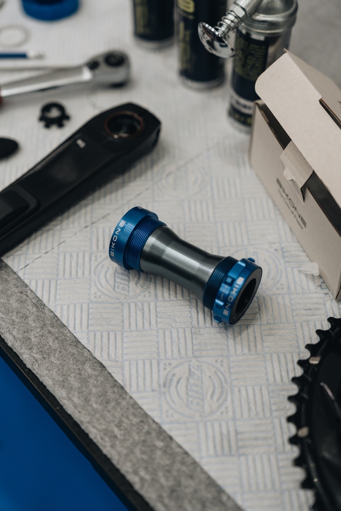 Bikone - BSA Road Ceramic Aero UAE Bottom Bracket for Shimano 